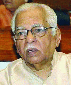Poor law & order in UP: Guv