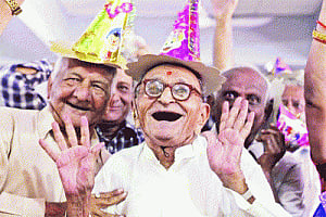 Smart & Sexy @ 70! Mahila Congress has plans for elderly