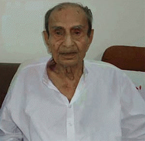Veteran cricket statistician Anandji Dossa dead