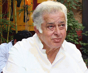 Shashi Kapoor stable, likely to be discharged soon