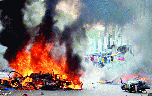 Vadodara communal flare-up: 20 vehicles torched on Navratri