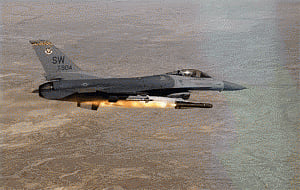 US-led strikes hit IS refineries in Syria: monitor