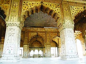 'Sagging' Diwan-i-Khas to get a facelift