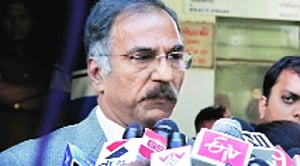 Suspended IAS officer Pradeep Sharma arrested by ACB
