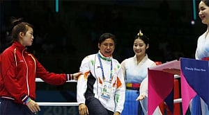 Inconsolable Sarita refuses bronze, medal with organisers