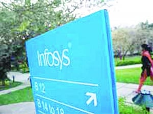 Fired Infy staff in US returns to haunt co, files fresh suit