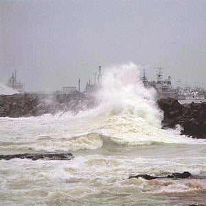 Hudhud: 2 killed in rain-related incidents in coastal AP