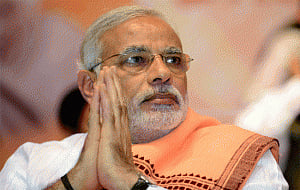 PM assures Andhra Pradesh CM of all support as Hudhud strikes