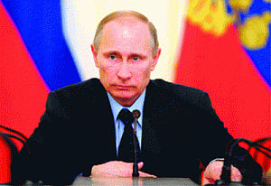'Putin orders troop pullback from Ukraine border'
