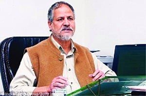 Take greater ownership of projects: Jung to secretaries