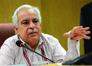 Mobile services in Delhi may be hit from Dec due to delays