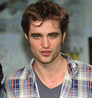 Pattinson follows FKA Twigs on her European tour