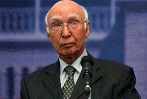 Aziz speaks to UN chief; raises Kashmir issue