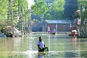 Union Min urges Irani to solve J&K students' woes