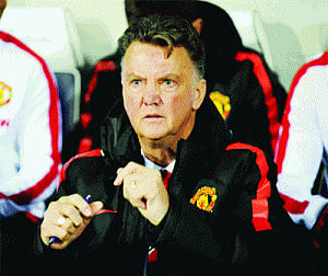 Chelsea visit Old Trafford