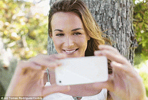 Taking a 'selfie' may help cure skin problems