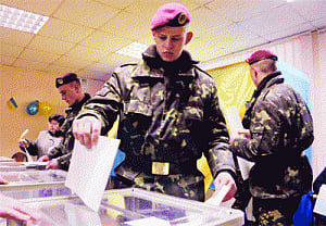 Ukraine votes for pro-Western future