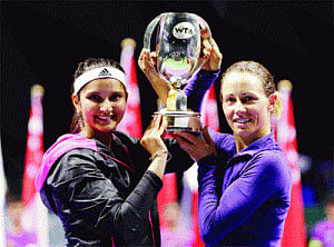 Sania-Cara clinch doubles title