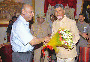 Naidu meets Guv over contentious issues between AP, Telangana