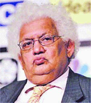 Meghnad Desai plans hunger strike for Gandhi's statue in UK