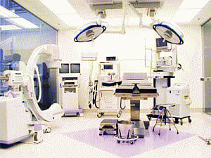 ComMin floats draft note on relaxing FDI in medical devices