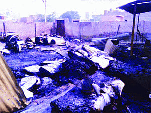 Five dead in illegal factory blaze in Delhi