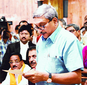 Fast, transparent defence deals my priority: Parrikar