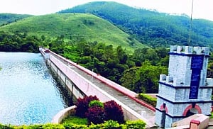 Rising Mullaperiyar water level hightens Kerala's anxiety