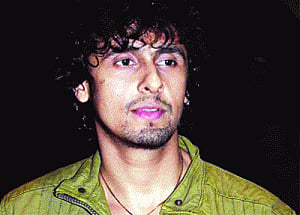 Thick as thieves with prisoners, Sonu gives arresting performance