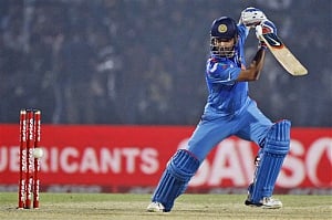 India win toss, elect to bat against Sri lanka