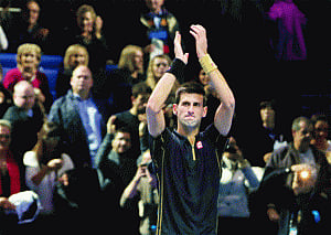 Djokovic Cruises PAST Wawrinka