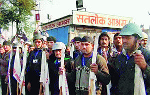 Disciples block godman's arrest; Hisar fortified
