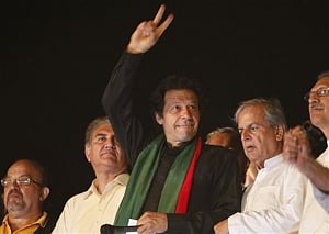Decisive battle in Islamabad Nov 30: Imran Khan