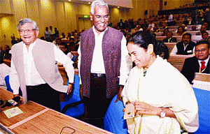 Panic button? Mamata ready  to embrace left to beat BJP