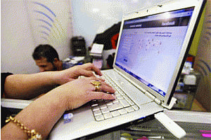India to have 2nd largest online user-base after China by 2016