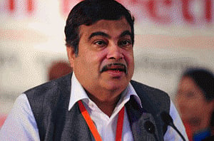 Gadkari adopts Pachgaon village in Nagpur