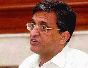 Prof punished for copying another's work