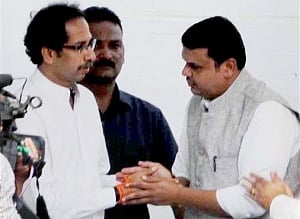 Shiv Sena to join Fadnavis govt tomorrow, No Dy CM post