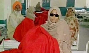 16 patients lose vision after botched surgery