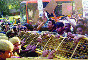 Rapist cabbie nabbed in Mathura