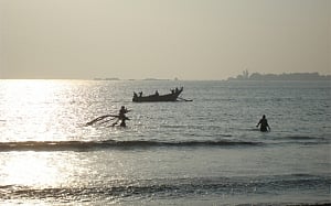 Sl navy detains 27 TN fishermen, releases them after warning