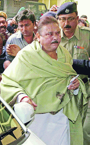 livid Mamata dares Modi to arrest her
