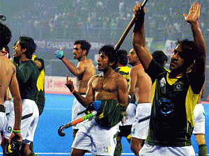 Two Pakistani players suspended from Champions Trophy final