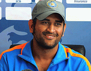 Batting collapse cost us dear: Dhoni