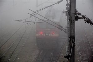 Delhi shivers as minimum dips, fog envelops city