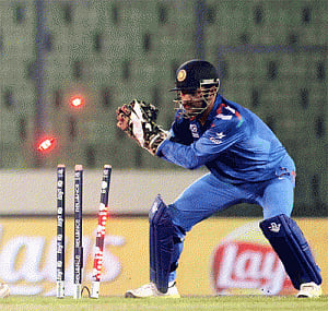 Dhoni rewrites record for most stumpings in world cricket