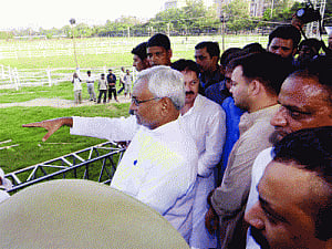 Package war hots up in Bihar