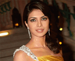 'Mary Kom' turns one; Priyanka, director ecstatic