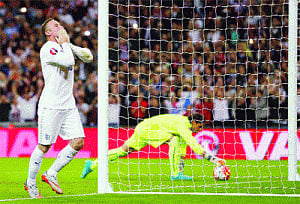Rooney joins goalscoring elite