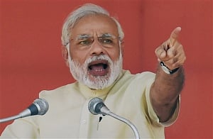 PM attacks Cong over GST bill, says 'hawalabaaz' are unnerved